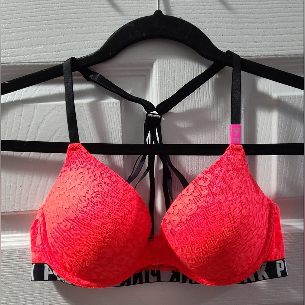 PINK VICTORIA SECRET BRA